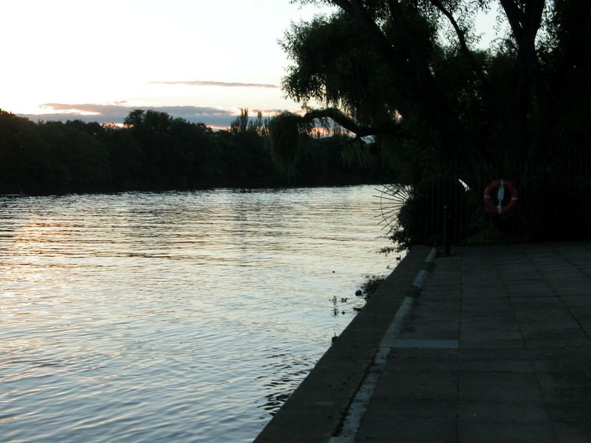 Chiswick Riviera With Free Parking Bed & Breakfast London Luaran gambar